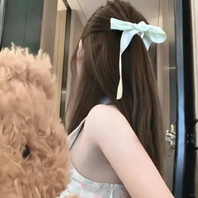 拿针的女孩